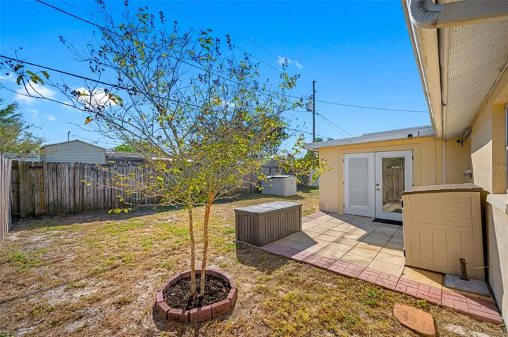 Large, Fenced Backyard!