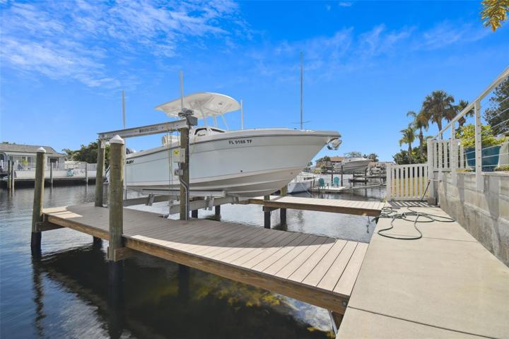 13,000 pound boat lift