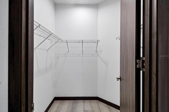 Walk in closet