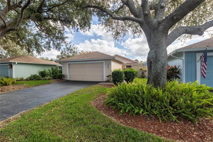 805 Saintclair Circle