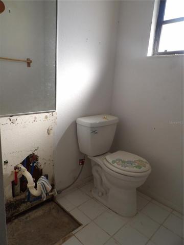 pool half bath, no AC vent and no vanity