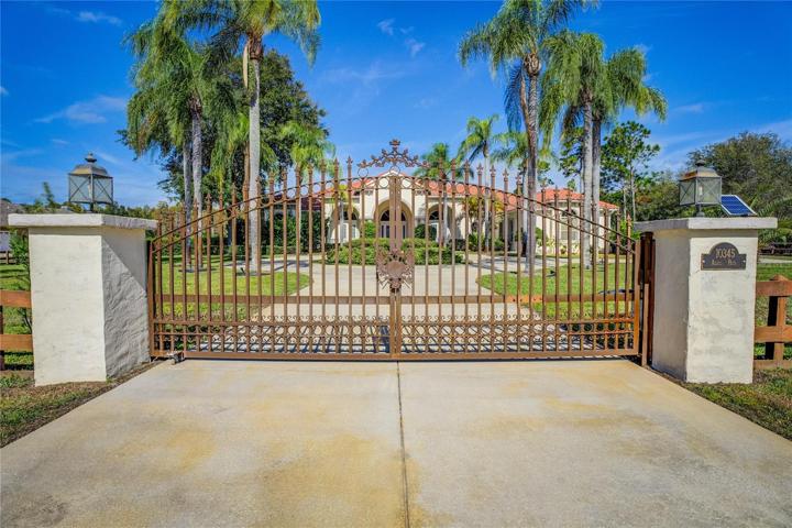 private gate