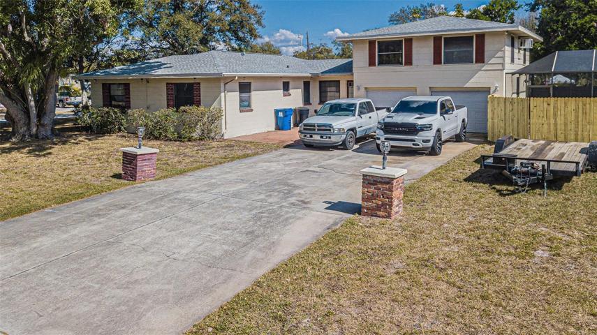 Side entry driveway & garage