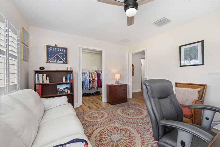 BONUS ROOM OR OFFICE WITH A CLOSET