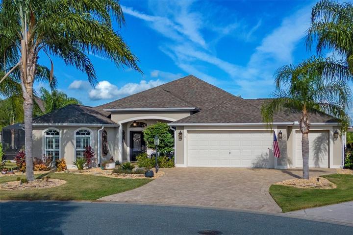 LUXURY HOME WITH NEW SALT WATER POOL & BONUS ROOM