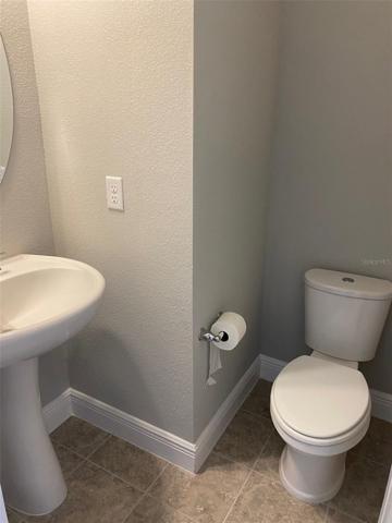 1/2 bath downstairs