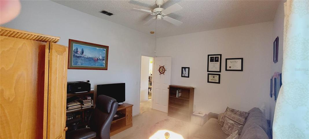 Bedroom 3/Study