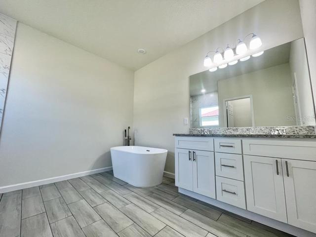 MODEL HOME