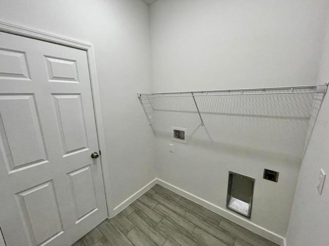 MODEL HOME