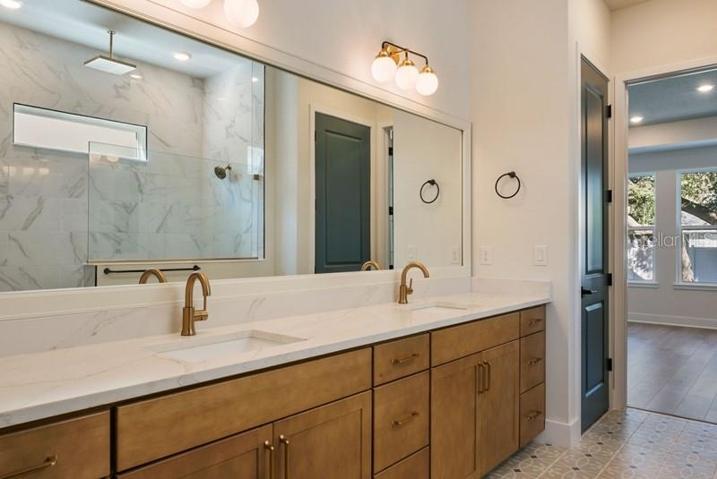 Owner's Bath