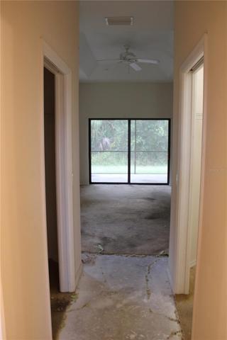 Hallway/closets to Master Bdrm and Bath