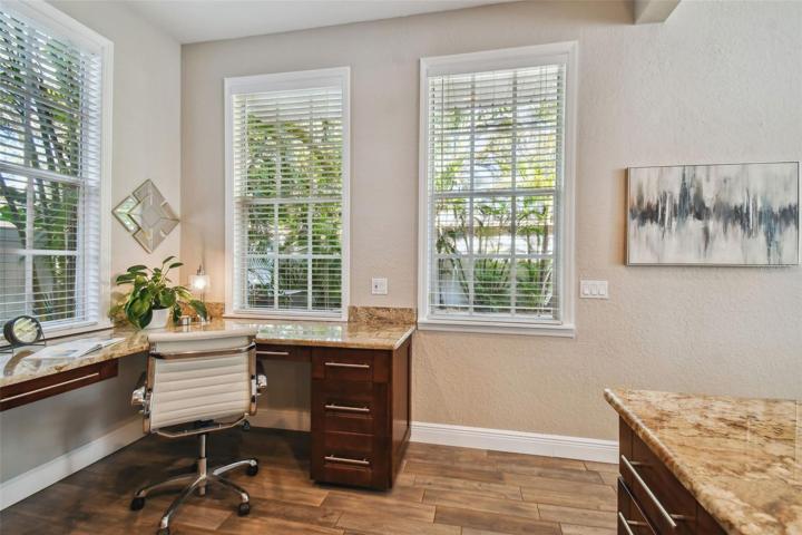 Kitchen &amp; office space