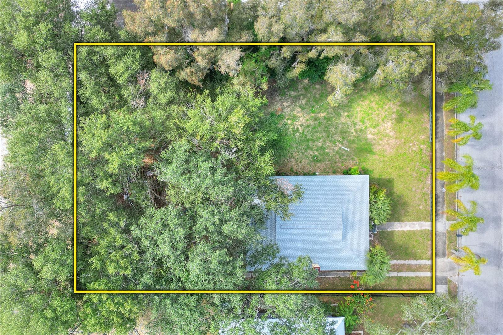 135 E Pierce St parcel