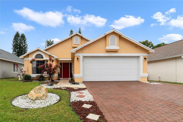 Perfectly situated in one of the newer phases of the Alafaya Woods community just off Lockwood Blvd and E Mitchell Hammock Road is this 3BD/2BA UPDATED HOME, zoned for A-RATED SCHOOLS including Carillon Elementary and Oviedo High!