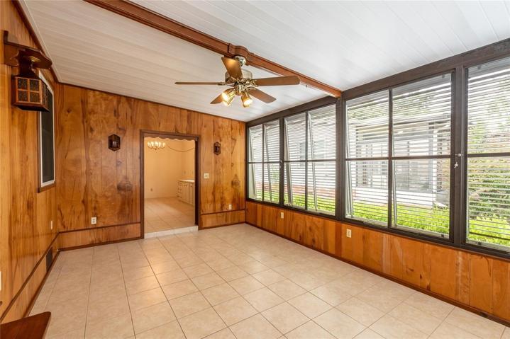 Florida Room - Room for pool table