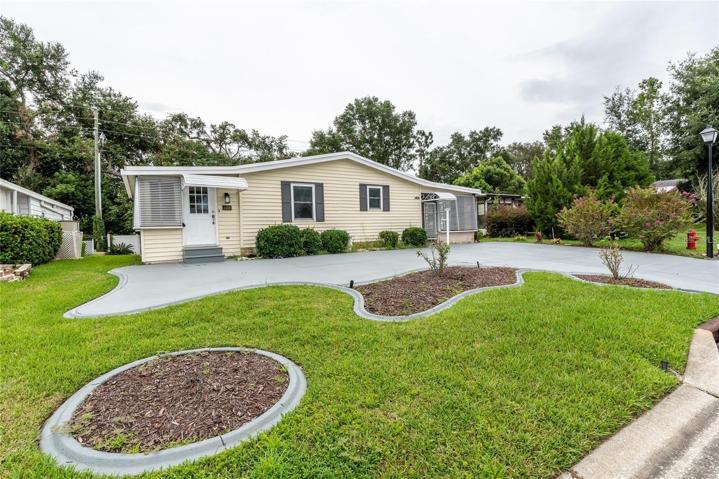 front - huge oversized driveway