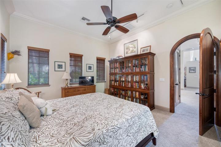 Second bedroom with door to dining!
