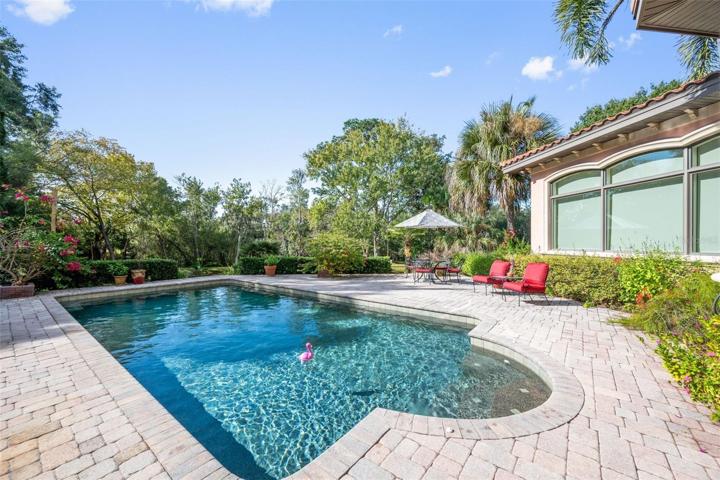 Pool to living room