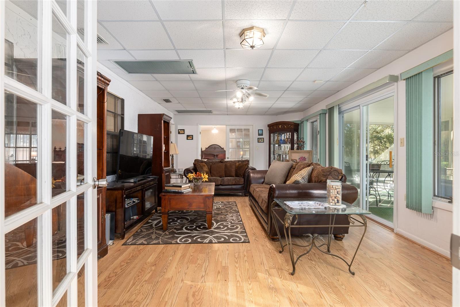 Den/TV room