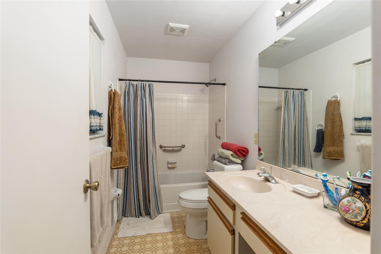 Second Master Bathroom
