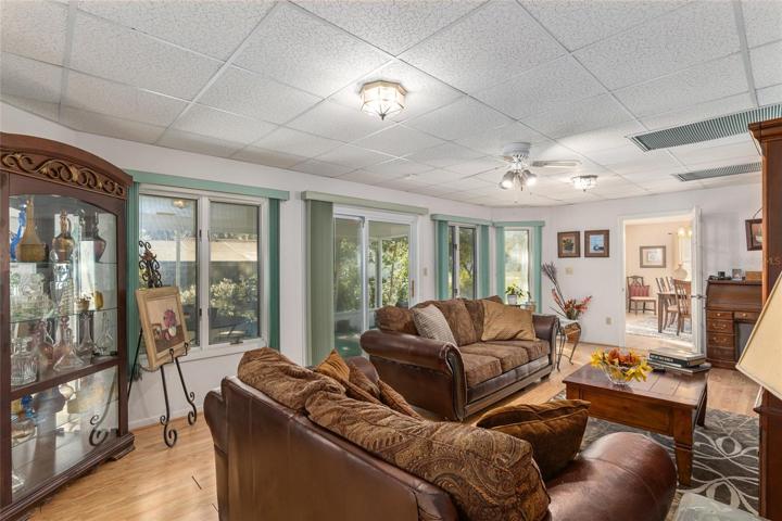 Den/TV room
