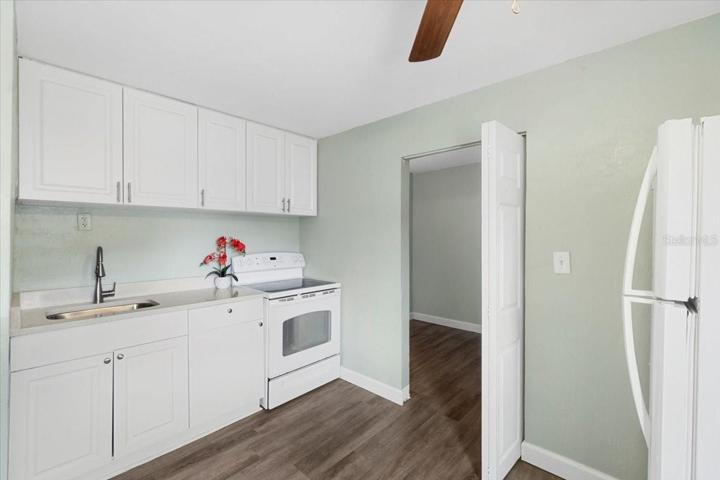 Second Unit Kitchen
