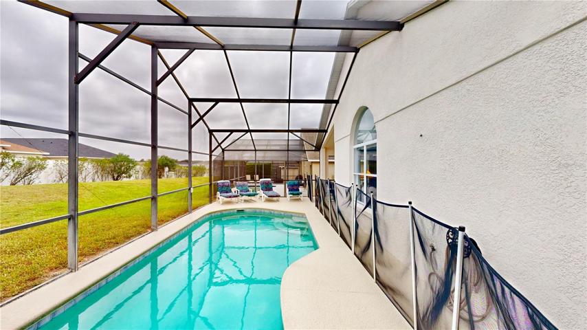 Pool Long View