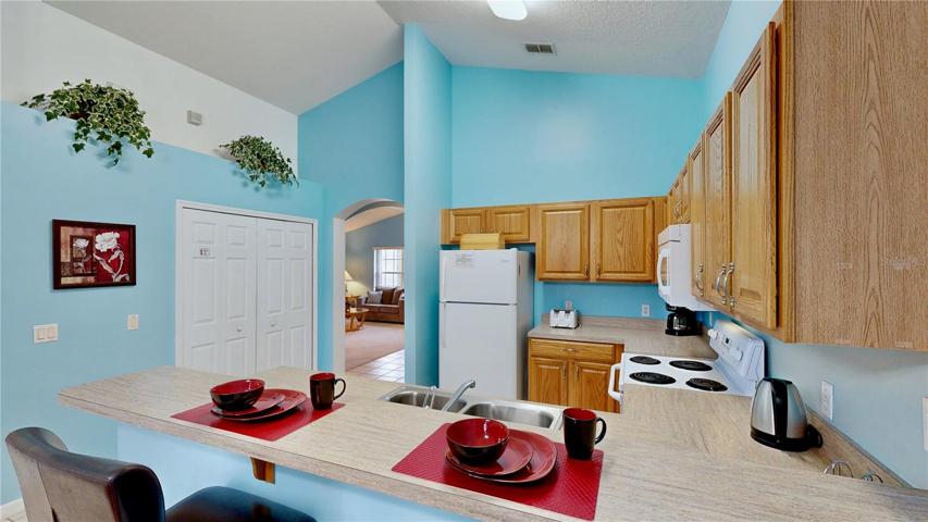 Kitchen Breakfast Bar