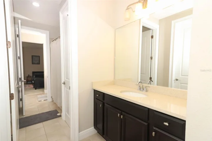 Full bath 2nd level
