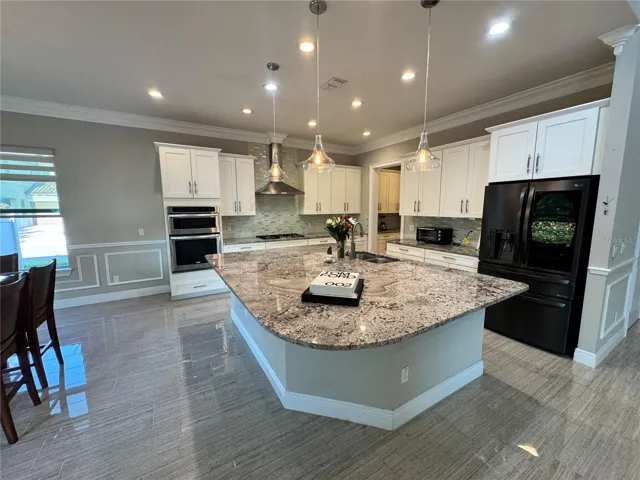 Kitchen and supersized Island