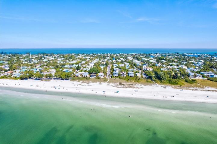 Crystal clear water of the Gulf of Mexico, steps from the home!