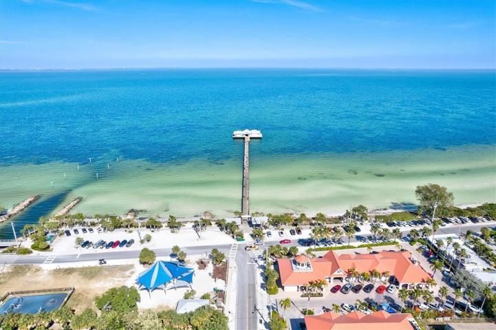 The Anna Maria City Pier at the end of Pine Ave.