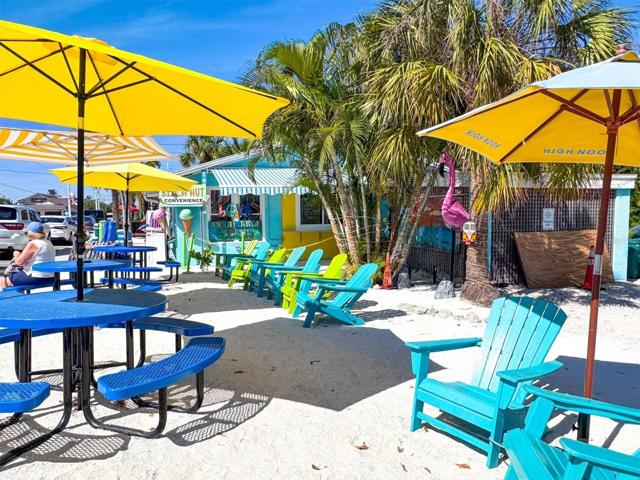Stroll over to Beach Hut for an ice cream!