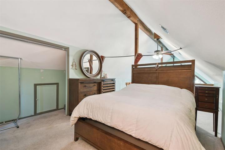 lofe/ 3rd bedroom