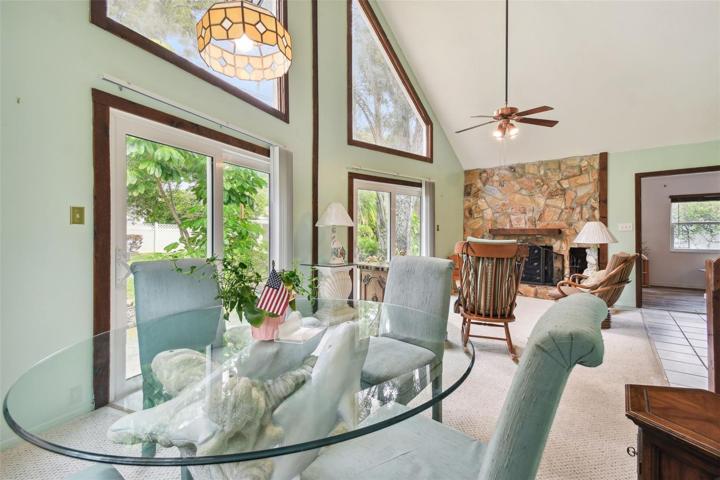 Dining/Living room