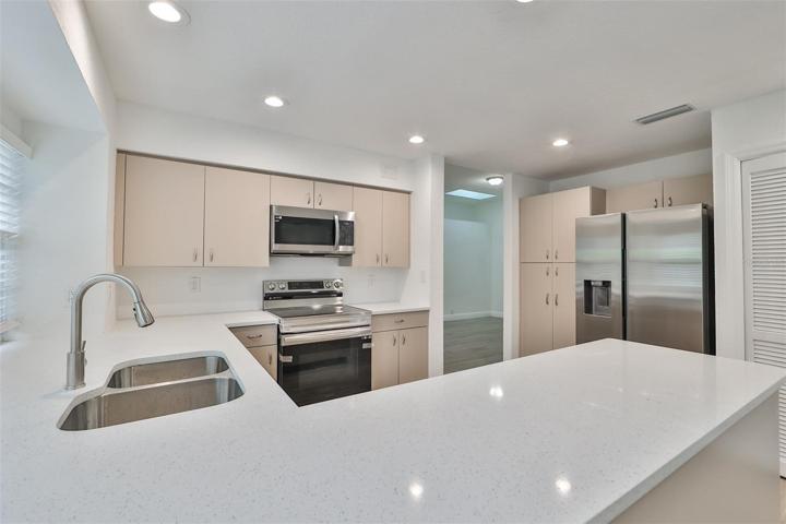 Brand NEW Range, Refrigerator, Dishwasher, Microwave, New Sparkly counters