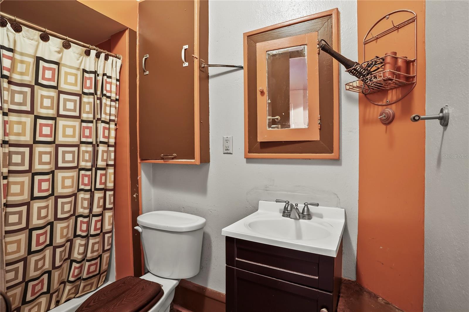 Second bathroom