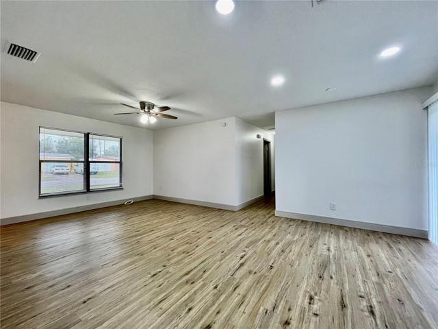 living/dining room