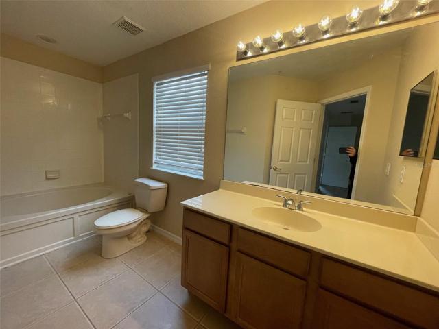 2nd Master Bathroom