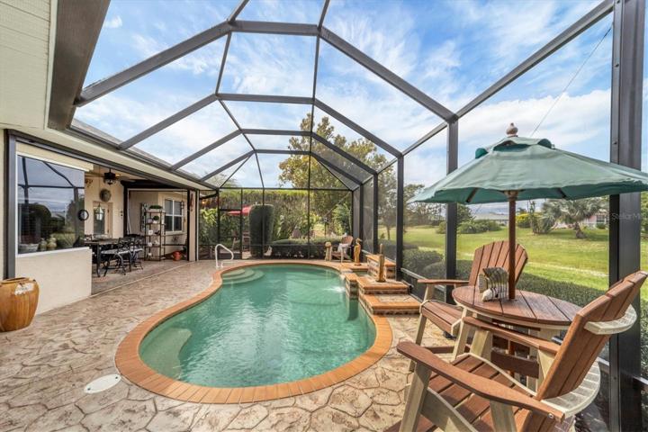 different areas for seating for parties or family/friend gatherings