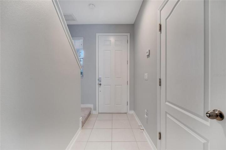 Hallway/Entrance