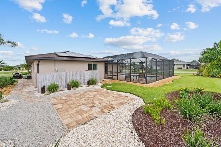 10x10 firepit or bar b que area