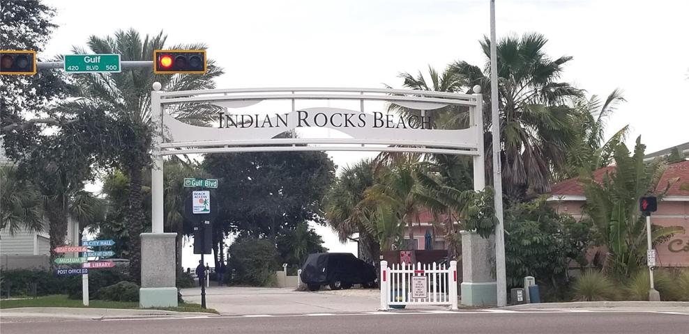 5th Ave Beach Access - 1 block away!
