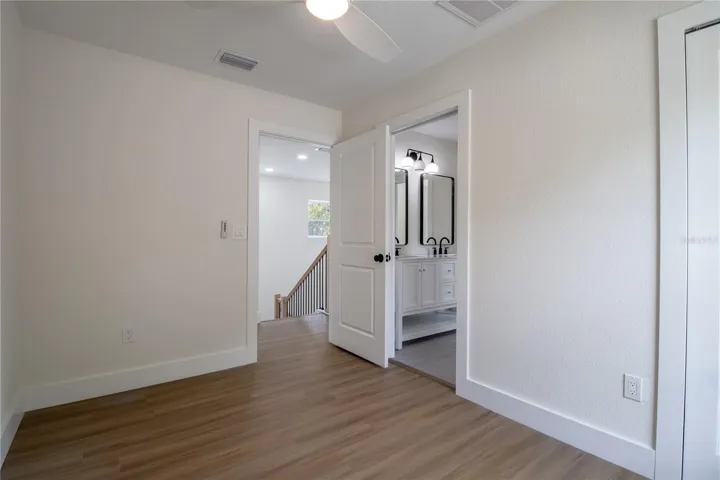 Bedroom 2- Bathroom
