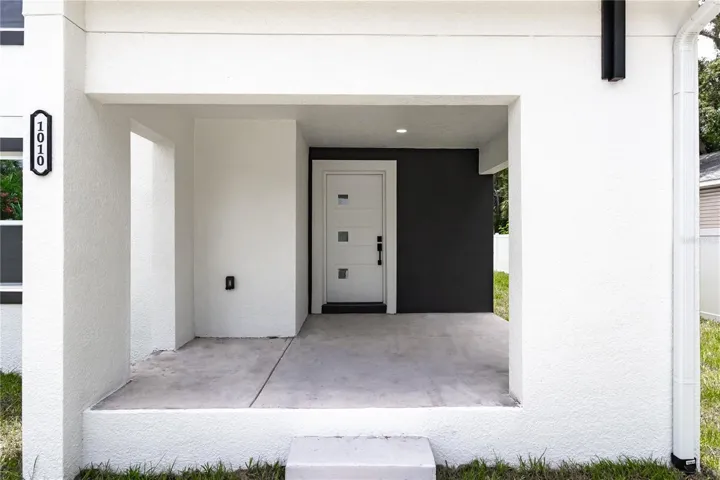 1010 Porch