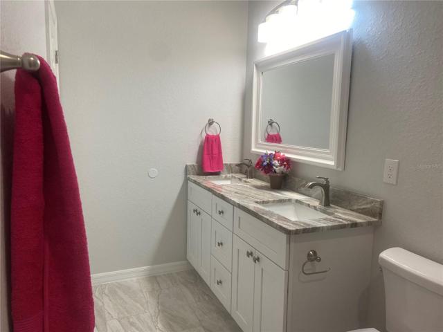Master Bath Double Vanity, granite counter top