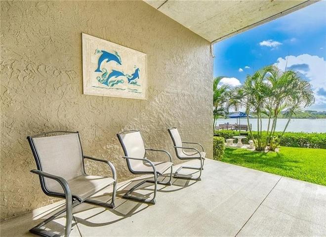Sea Club Community Covered Gathering Area