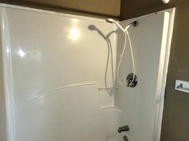 Tub/Shower combo