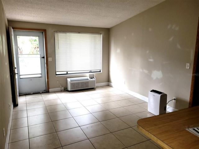 Great room/Entrance