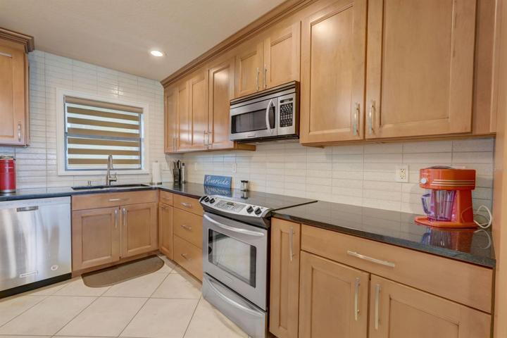 Kitchen Stainless appliances